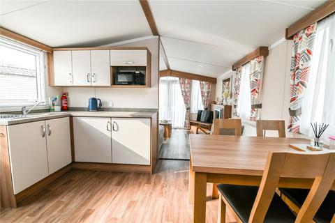 3 bedroom park home for sale, Shorefield, Shorefield Country Park, Downton, Hampshire, SO41