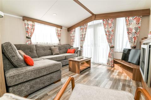 3 bedroom park home for sale, Shorefield, Shorefield Country Park, Downton, Hampshire, SO41