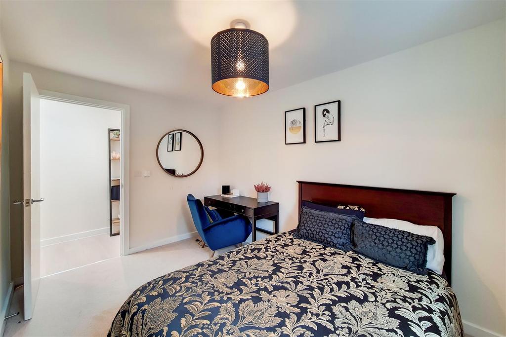 6 Bedroom 2-0.jpg
