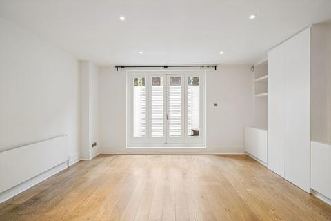 2 bedroom flat to rent, Portobello Road, London W11