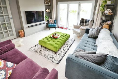 undefined, Central Avenue, Corringham, SS17