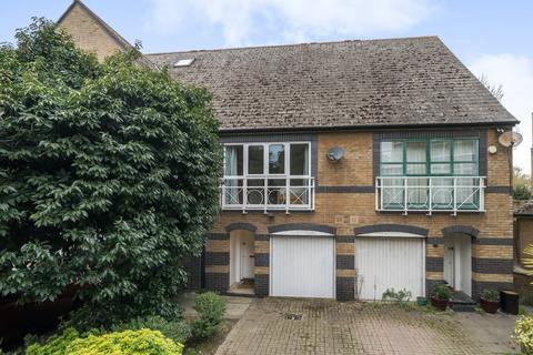 3 bedroom terraced house for sale, Eleanor Close, Canada Water, London, SE16