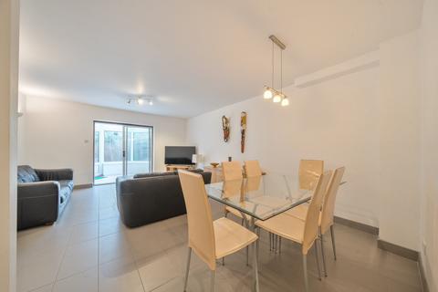 3 bedroom terraced house for sale, Eleanor Close, Canada Water, London, SE16