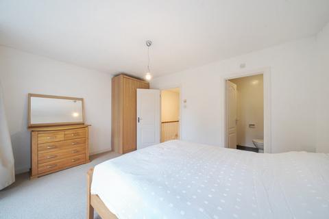3 bedroom terraced house for sale, Eleanor Close, Canada Water, London, SE16