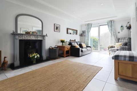 4 bedroom detached house for sale, Denison Way, Cardiff
