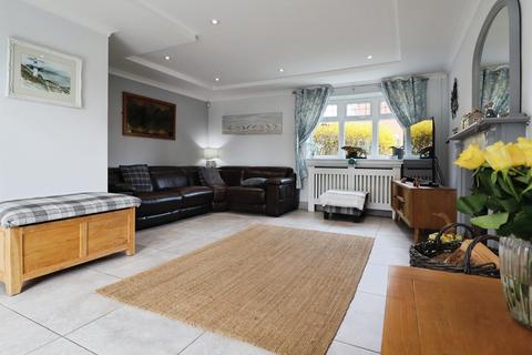 4 bedroom detached house for sale, Denison Way, Cardiff