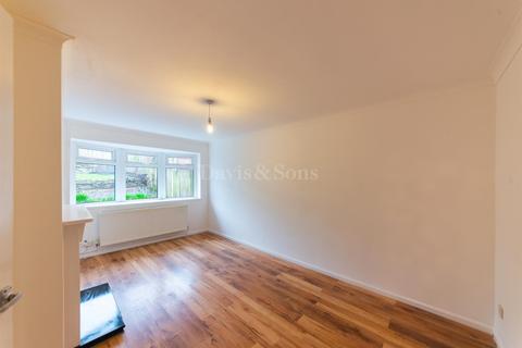 undefined, St James Close, Maesycwmmer, Hengoed, Caerphilly. CF82 7QT