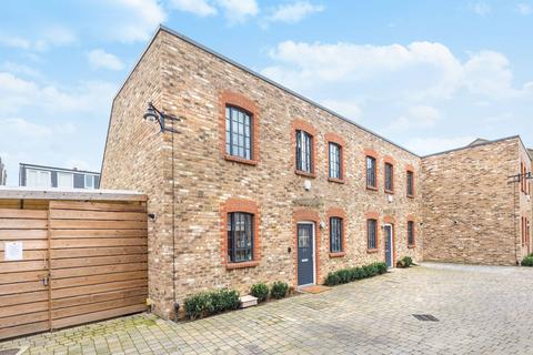 undefined, Hamilton Road, Twickenham, TW2