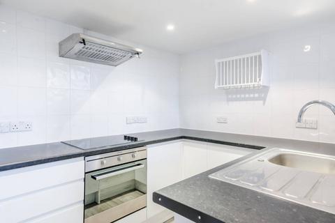 1 bedroom flat to rent, Este Road, Clapham Junction, London, SW11