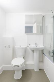 1 bedroom flat to rent, Este Road, Clapham Junction, London, SW11