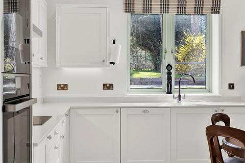 2 bedroom retirement property for sale, Lime Crescent, Siddington Park, Siddington, Cirencester, GL7