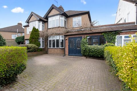 4 bedroom semi-detached house for sale, Winton Drive, Rickmansworth, WD3