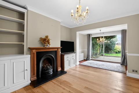 4 bedroom semi-detached house for sale, Winton Drive, Rickmansworth, WD3