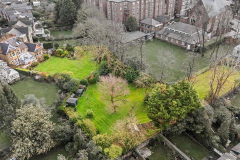 undefined, Mount Park Crescent, London W5