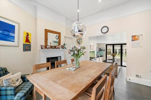 undefined, Mount Park Crescent, London W5