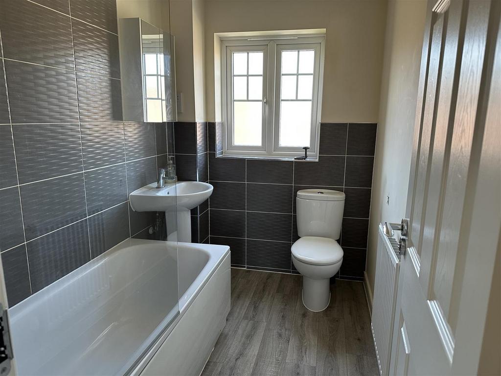 Bathroom.jpeg