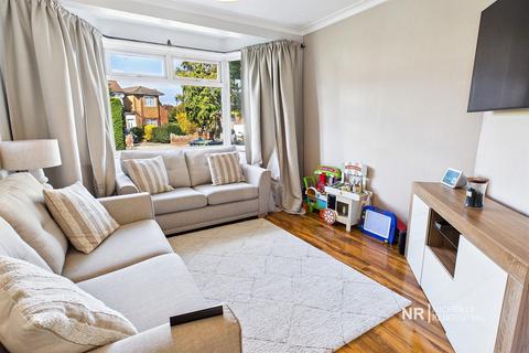 2 bedroom maisonette for sale, Fullers Way South, Chessington, Surrey. KT9