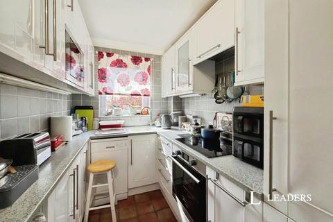 2 bedroom flat to rent, The Drive, Hove, East Sussex, BN3