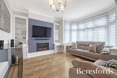 undefined, Courtenay Gardens, Upminster, RM14