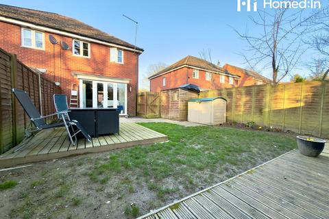 3 bedroom semi-detached house for sale, Martindales, Southwater, Horsham
