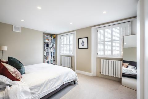 2 bedroom flat for sale, Chadwell Street, London, EC1R