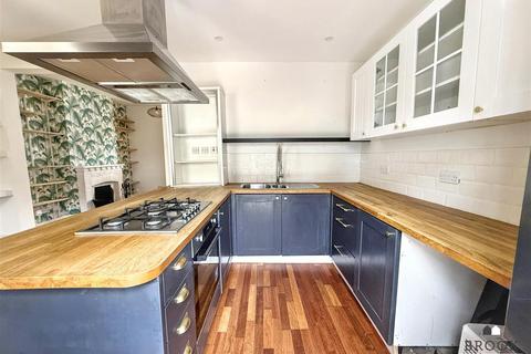 2 bedroom house for sale, Sydney Road, Eastbourne BN22