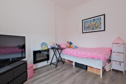 1 bedroom apartment for sale, Woodside Walk, Hamilton