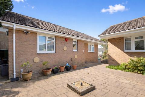 undefined, CLOSE TO LOCAL AMENITIES * SHANKLIN