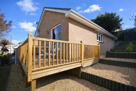 undefined, CLOSE TO LOCAL AMENITIES * SHANKLIN