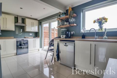 undefined, Dorewards Avenue, Braintree, CM7