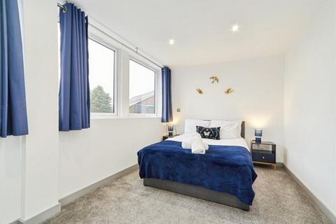 3 bedroom terraced house to rent, Alexandra Rd CR0