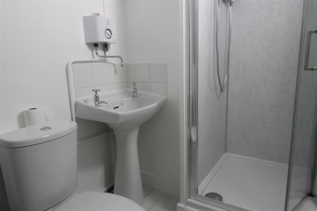 Shower room.JPG