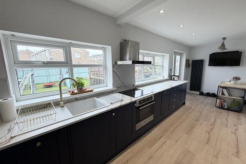 3 bedroom house for sale, Balmoral Crescent, Houghton Le Spring DH5