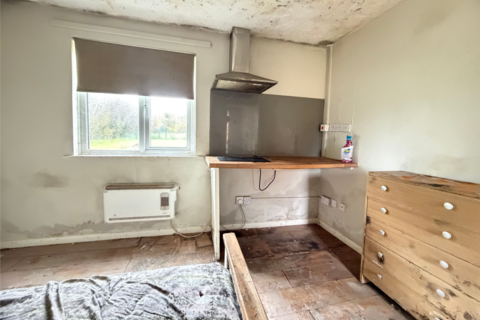 undefined, Essex CO9