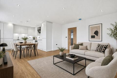 2 bedroom apartment for sale, Kings Avenue, Buckhurst Hill, IG9