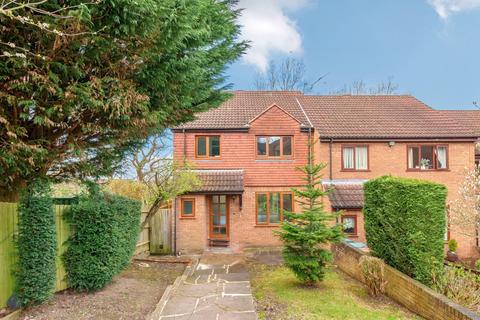 3 bedroom end of terrace house for sale, Woodhouse Eaves, Northwood HA6