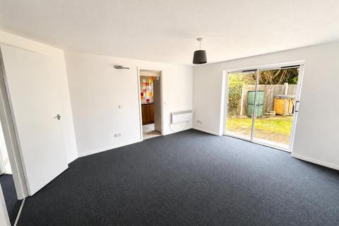 Palliser Drive, Rainham RM13