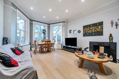 2 bedroom flat to rent, Shepherds Hill London N6