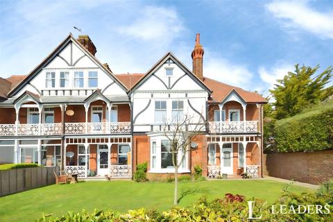 2 bedroom house to rent, Hamilton Gardens, Felixstowe, IP11