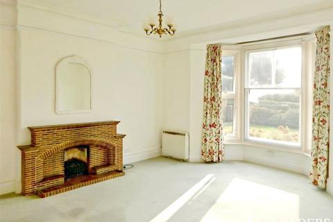 2 bedroom house to rent, Hamilton Gardens, Felixstowe, IP11