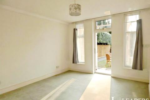 2 bedroom house to rent, Hamilton Gardens, Felixstowe, IP11
