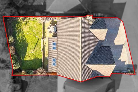 5 bedroom detached house for sale, Conway Drive, Kettering NN14
