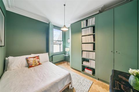 4 bedroom terraced house for sale, Bassingham Road, SW18