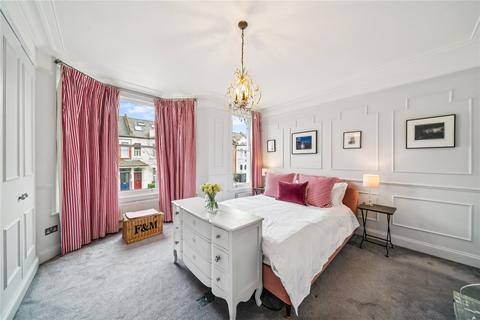 4 bedroom terraced house for sale, Bassingham Road, SW18