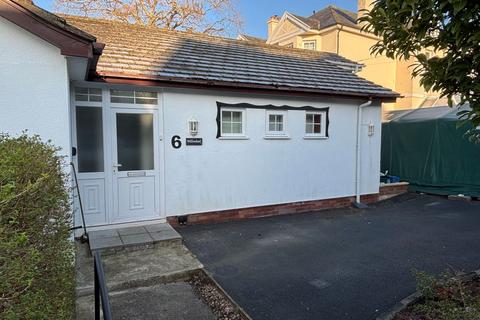 3 bedroom detached bungalow to rent, Brookfield Drive, Teignmouth, TQ14