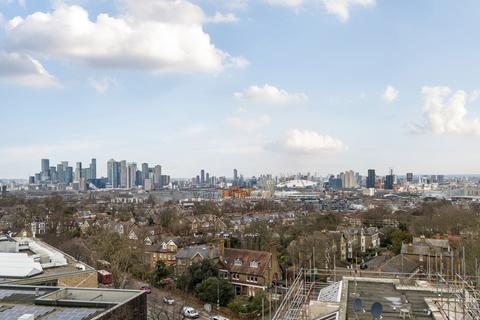 2 bedroom apartment for sale, Westcombe Park Road, London