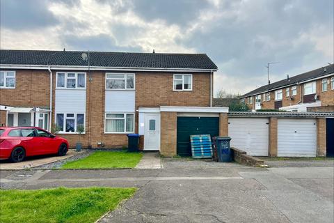 3 bedroom end of terrace house for sale, Porlock Close, Northampton