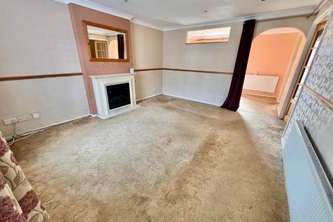 3 bedroom end of terrace house for sale, Porlock Close, Northampton