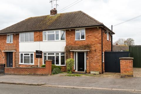 3 bedroom semi-detached house for sale, Highcroft Avenue, Oadby, LE2