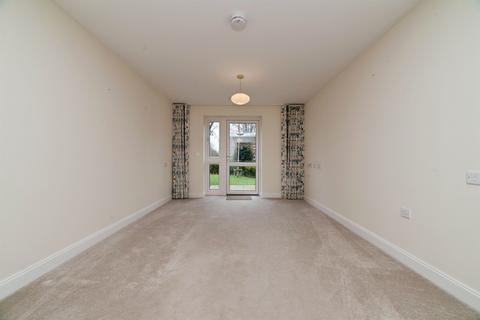 2 bedroom apartment for sale, Field Close, Cottingham